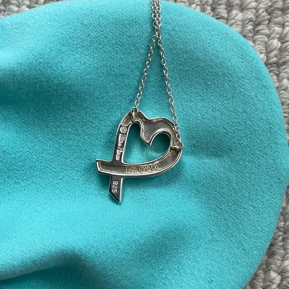 Tiffany & Co Paloma Picasso Loving Heart Pendant Necklace Silver 18 in Chain